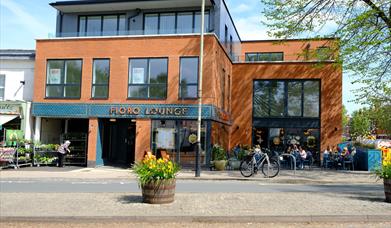 Fioro Lounge Exterior