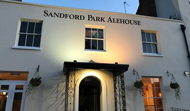 Sandford Park Ale House